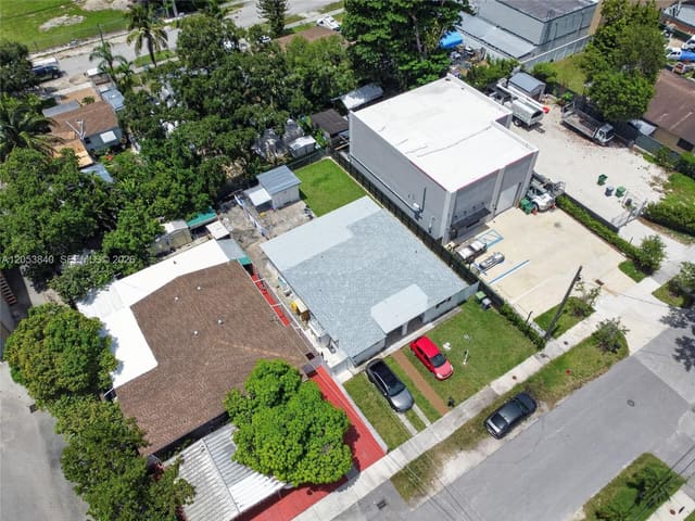 7151 SW 42nd Street, Miami, FL 33155