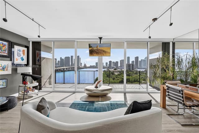 1000 Venetian Way 810, One Thousand Venetian Way, Miami Beach, FL