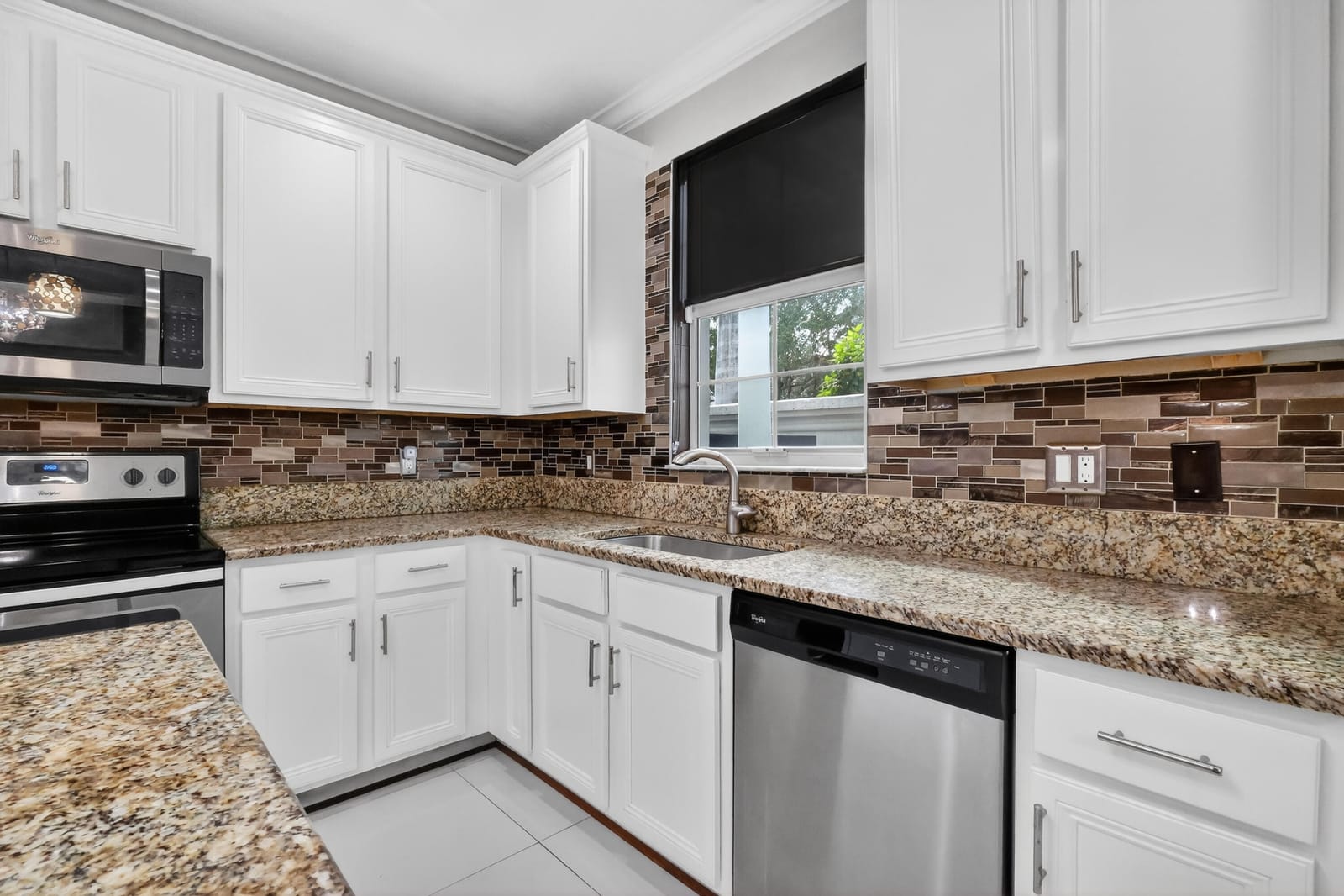 3106 Waterside Circle — photo 4