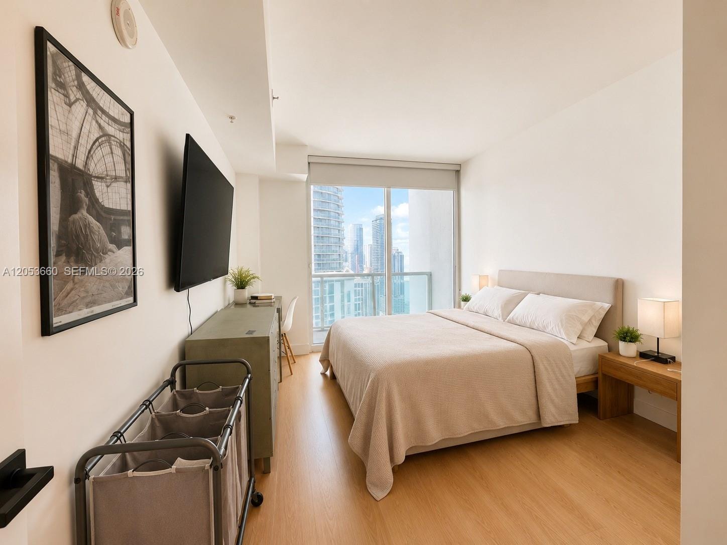 1900 N Bayshore Drive 3807 — photo 12