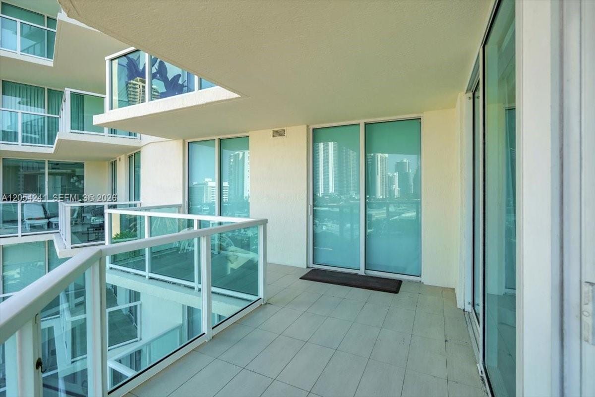 250 Sunny Isles Boulevard 3-902, Sunny Isles Beach, FL 33160 photo 10