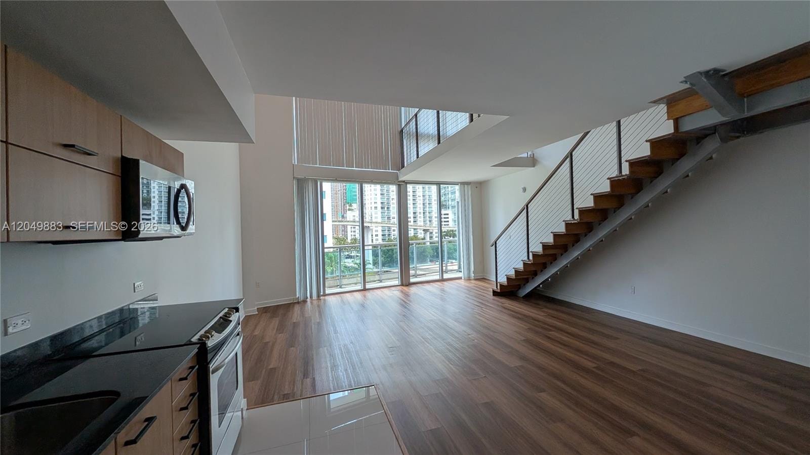 350 S Miami Avenue 704 — photo 2