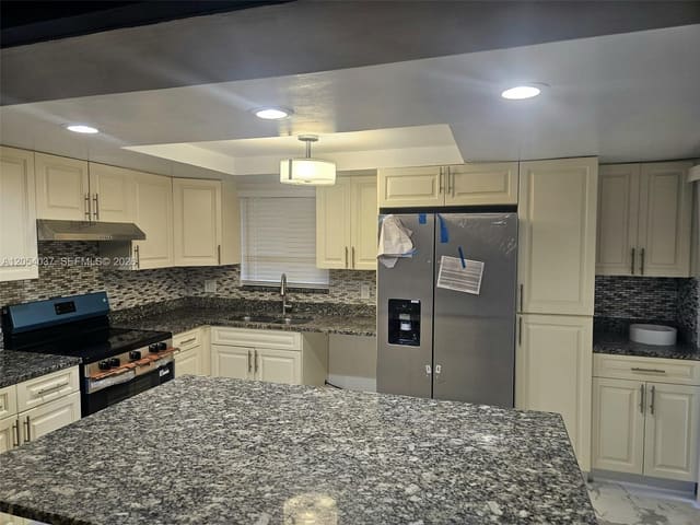 2950 Kirk Road 2950, Lake Worth, FL 33461