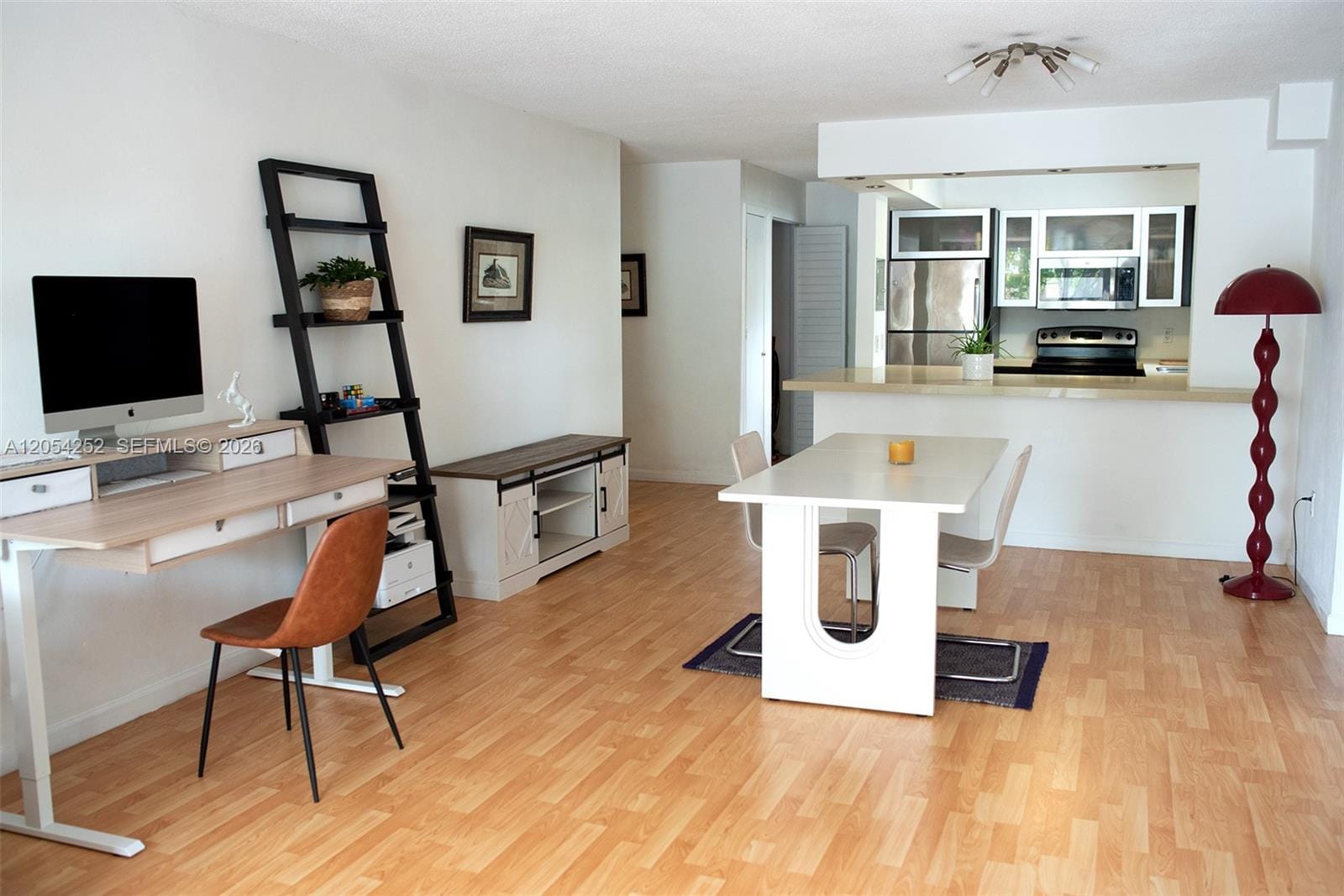 1045 10th Street 204, Miami Beach, FL 33139