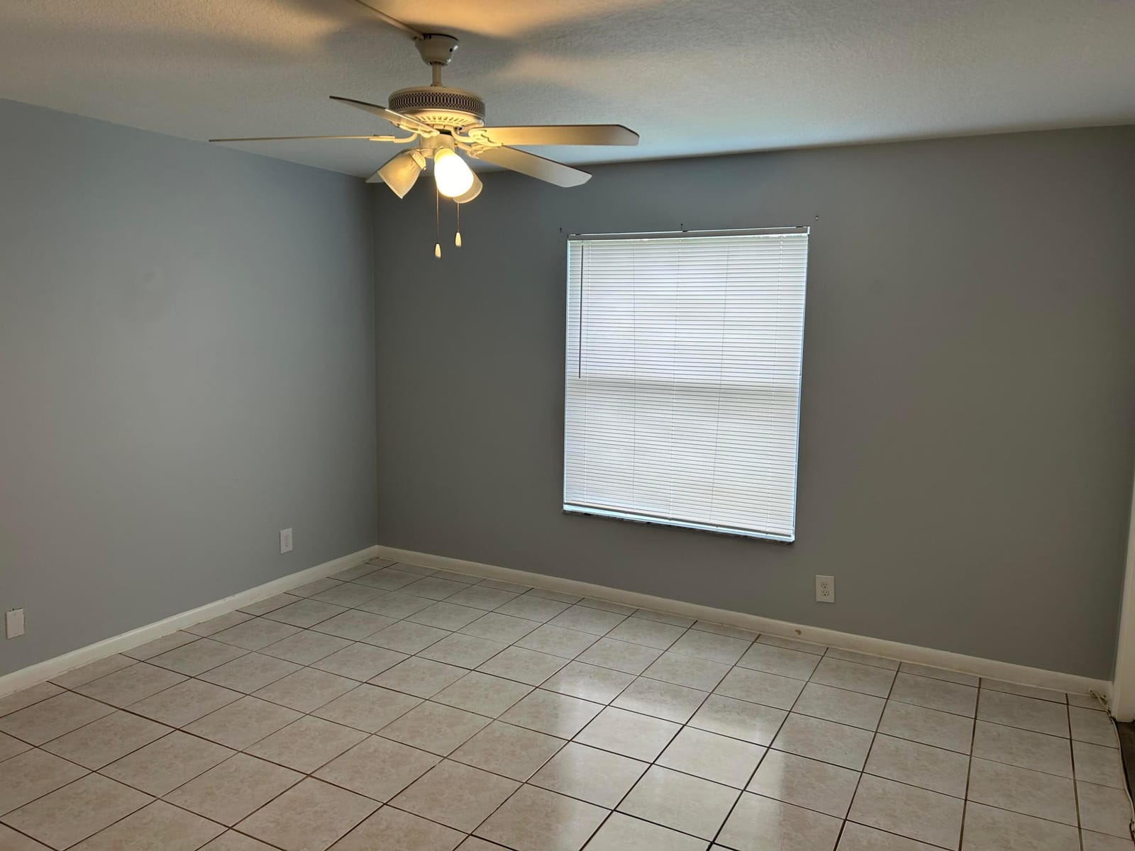890 N Federal Highway 102 — photo 4