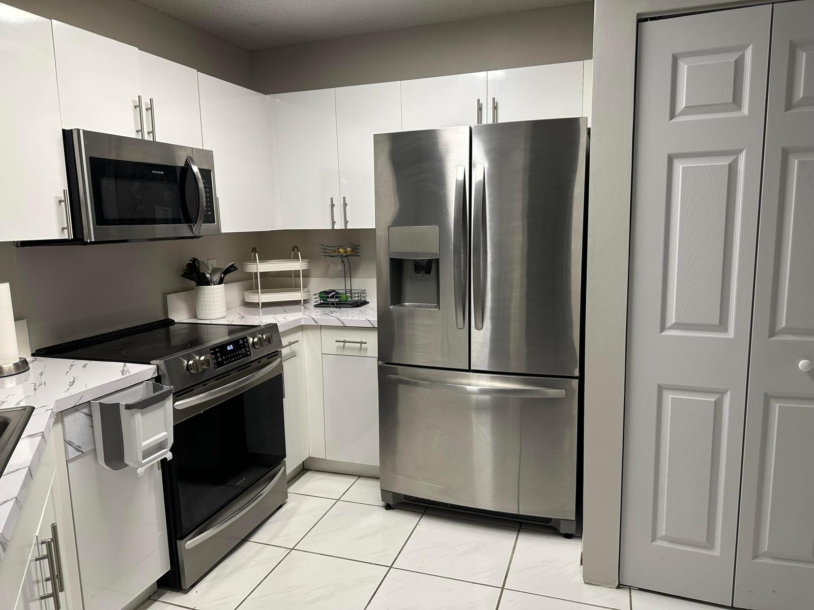 1420 SW 47TH Avenue — photo 8