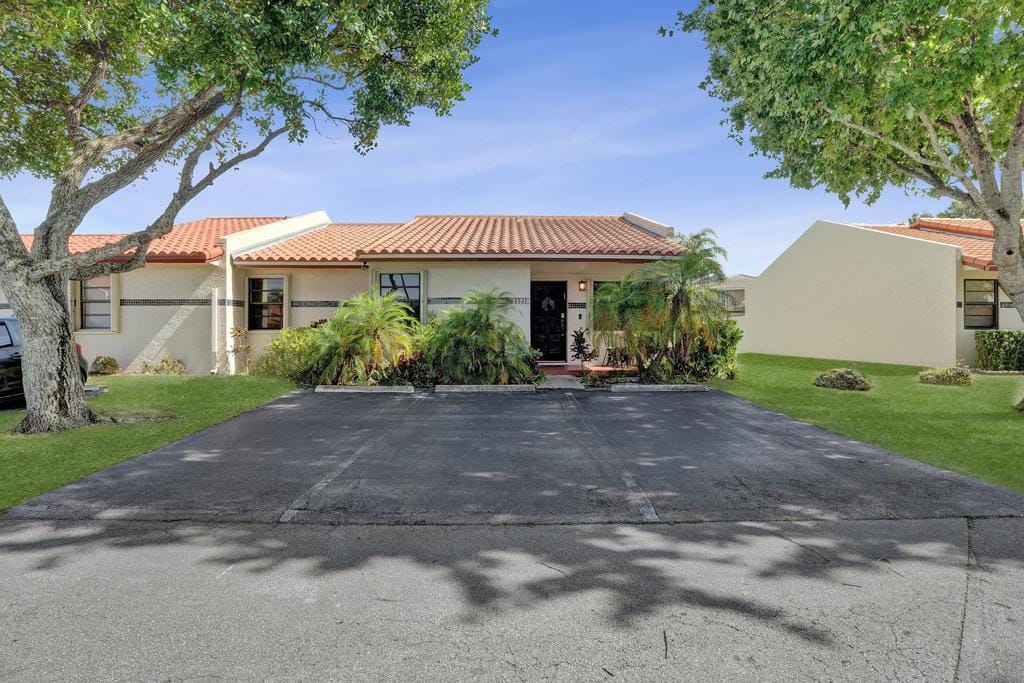 11218 SW 58th Circle, Cooper City, FL 33330
