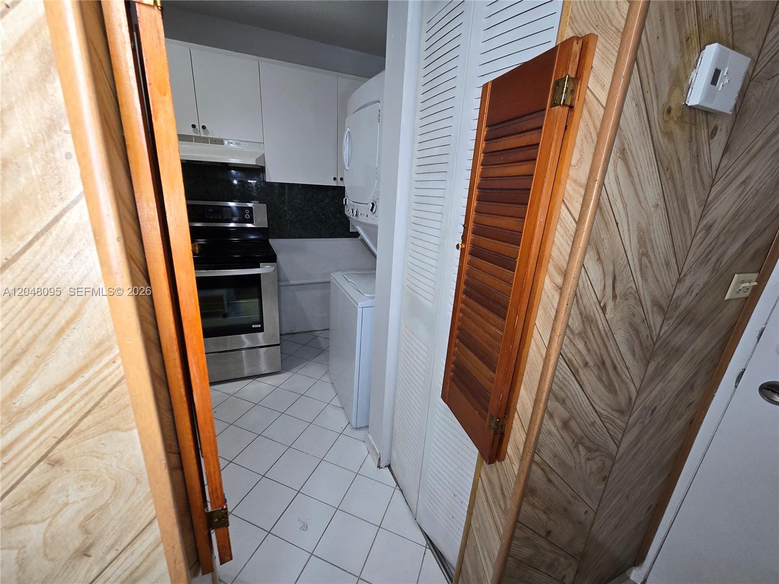 1555 W 44th Place 235, Hialeah, FL 33012 photo 11