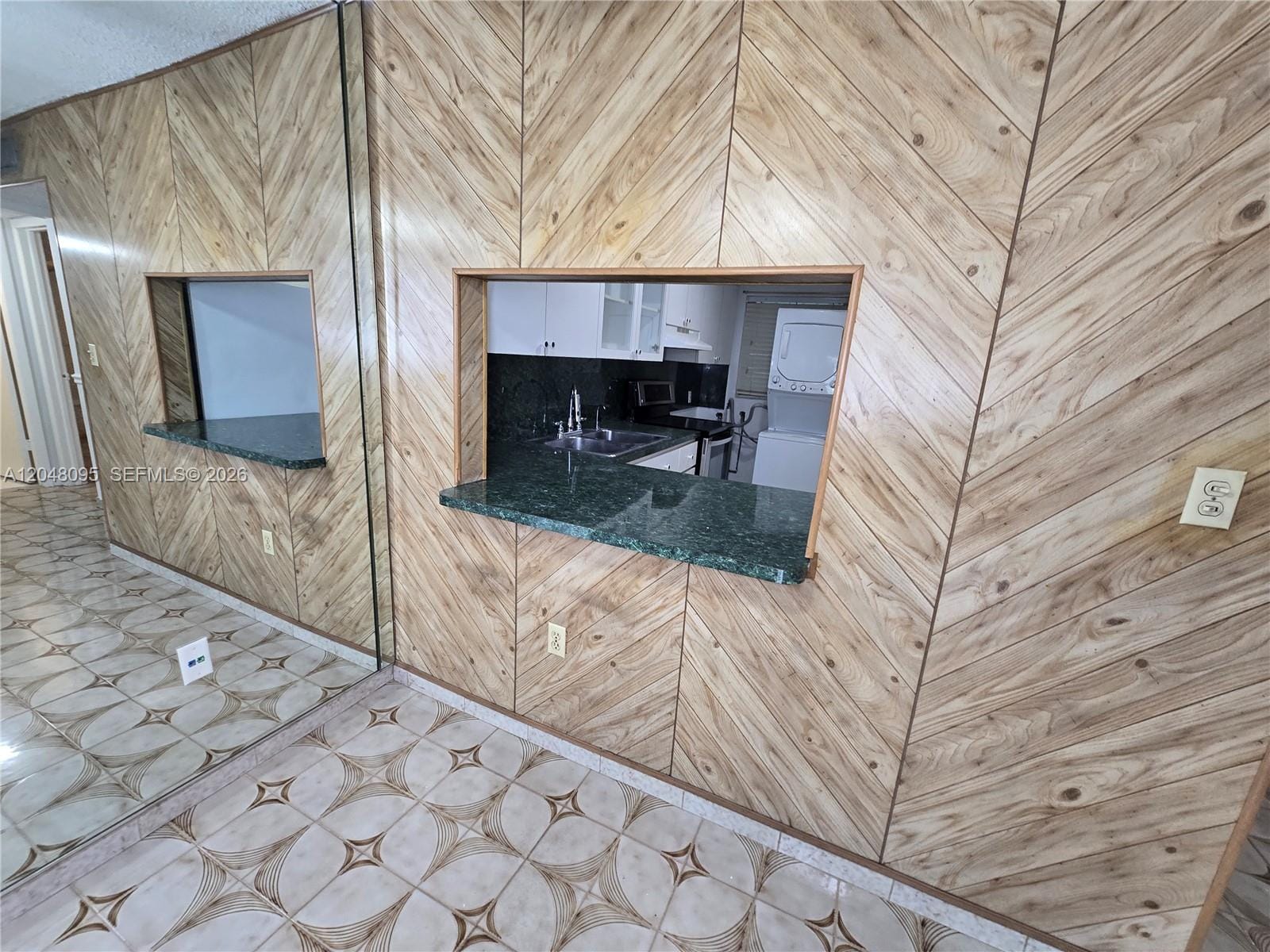 1555 W 44th Place 235, Hialeah, FL 33012 photo 13