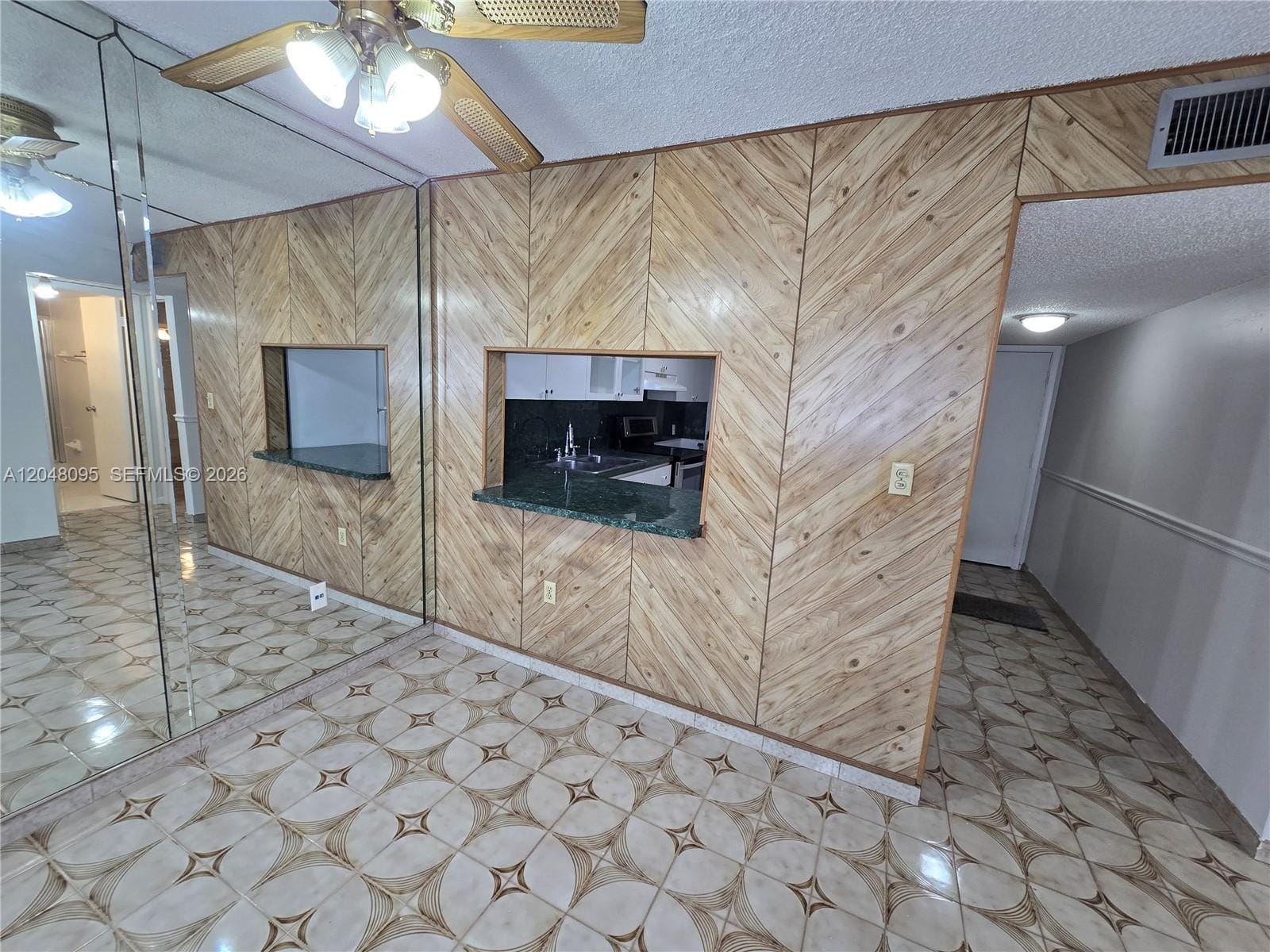 1555 W 44th Place 235, Hialeah, FL 33012 photo 14