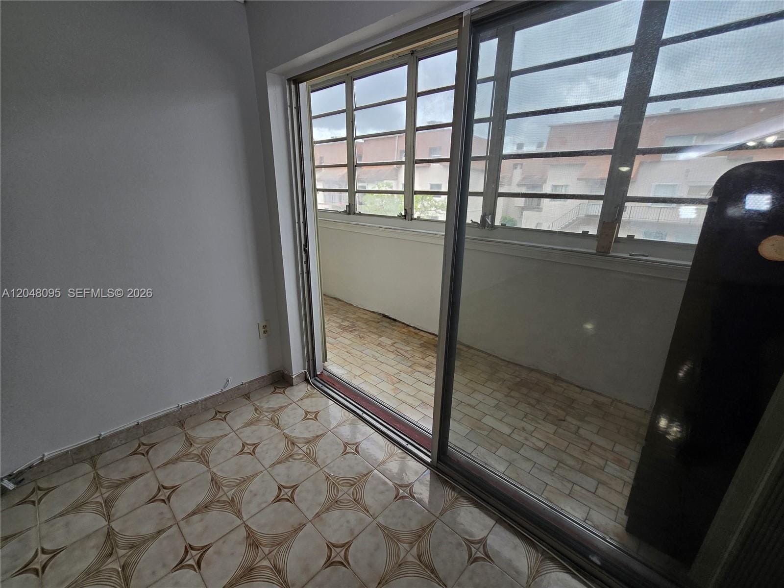 1555 W 44th Place 235, Hialeah, FL 33012 photo 27