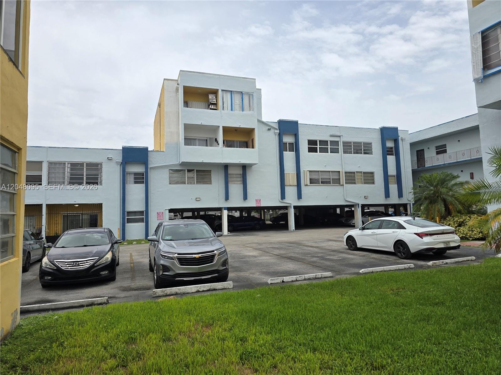 1555 W 44th Place 235, Hialeah, FL 33012 photo 4