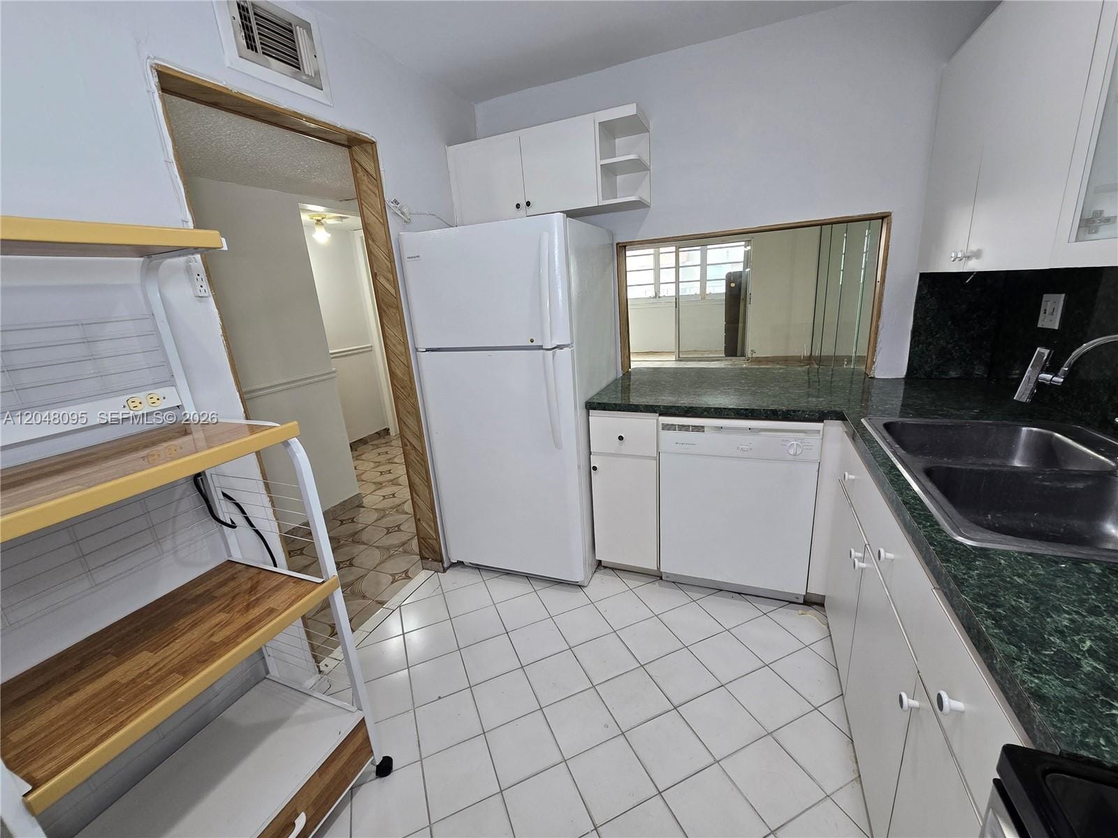 1555 W 44th Place 235, Hialeah, FL 33012 photo 7