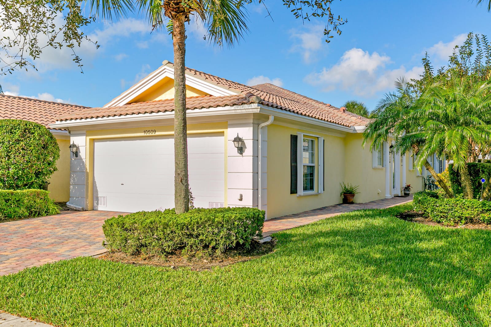 Pending home at 10509 SW Stratton Drive, Port St. Lucie, FL 34987