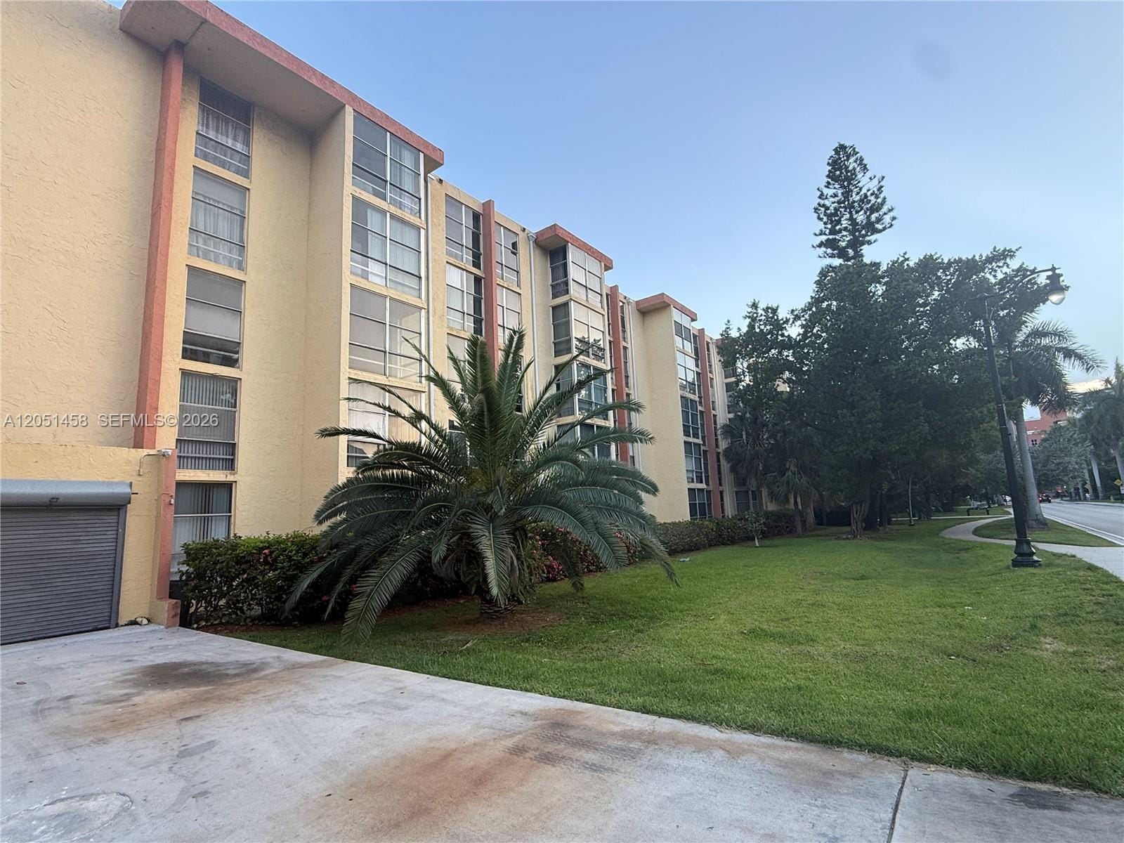 200 172nd Street 416, Sunny Isles Beach, FL 33160 photo 18