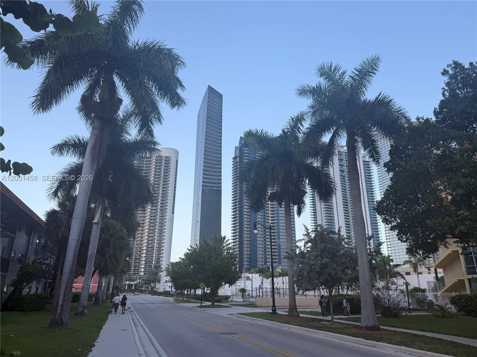 200 172nd Street 416, Sunny Isles Beach, FL 33160 photo 19