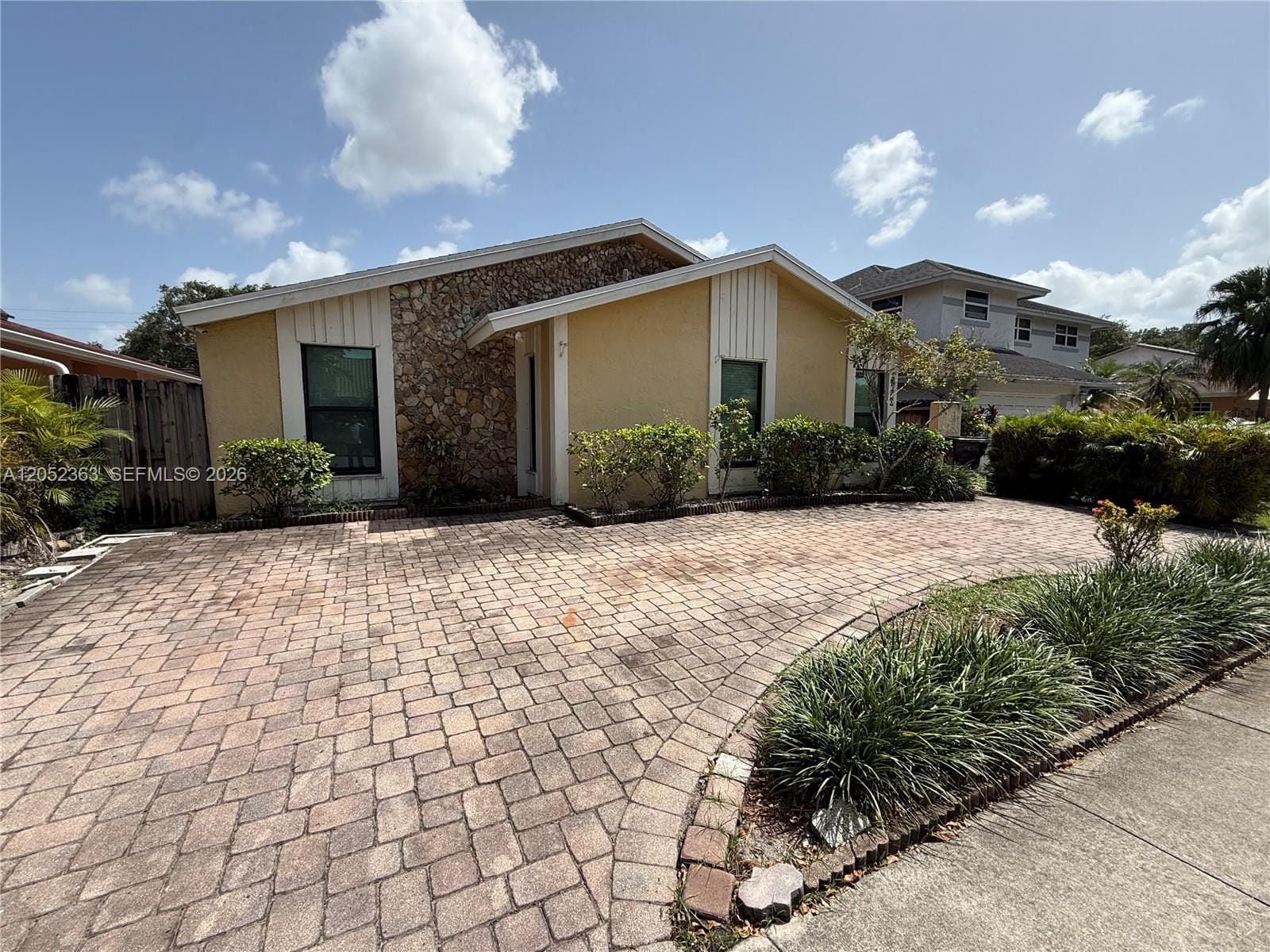 3620 Farragut Street, Hollywood, FL 33021