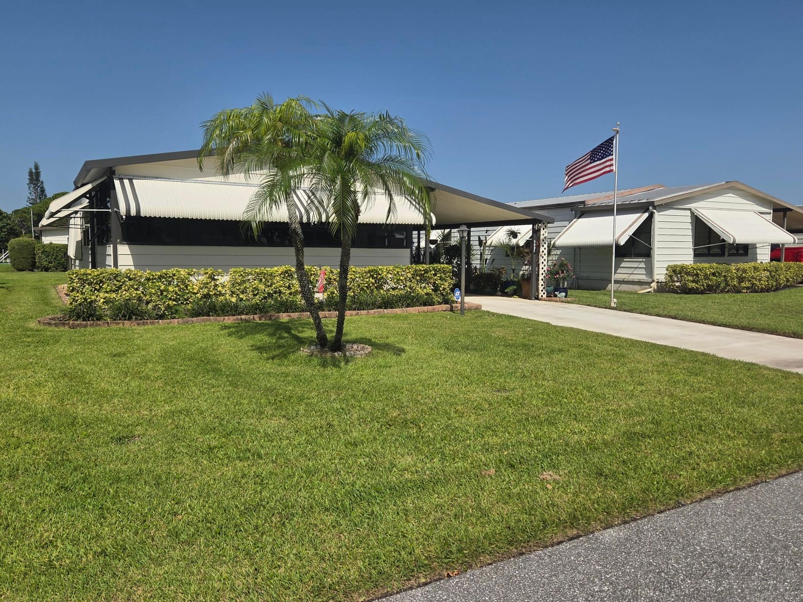8020 SE Shenandoah Drive, Hobe Sound, FL 33455