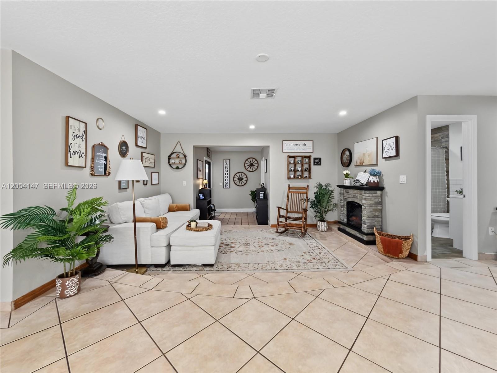 225 NW 21st Street — photo 11