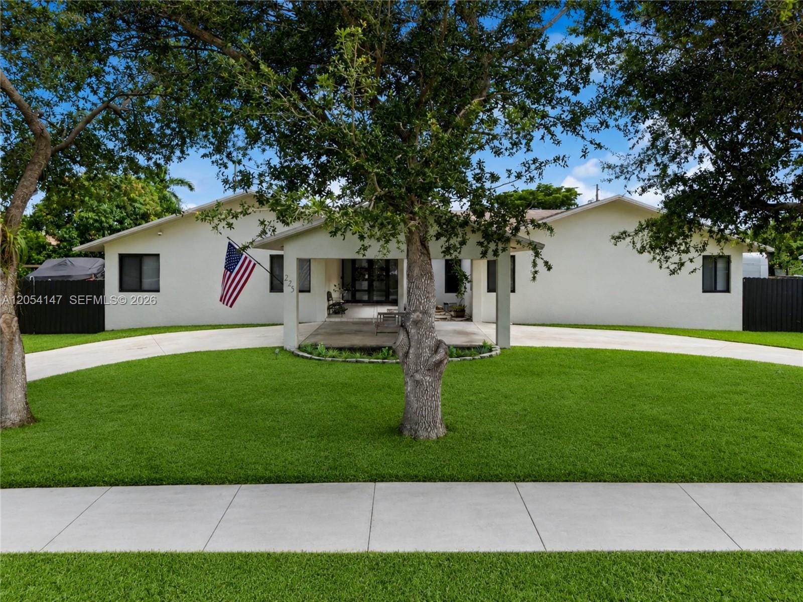 225 NW 21st Street