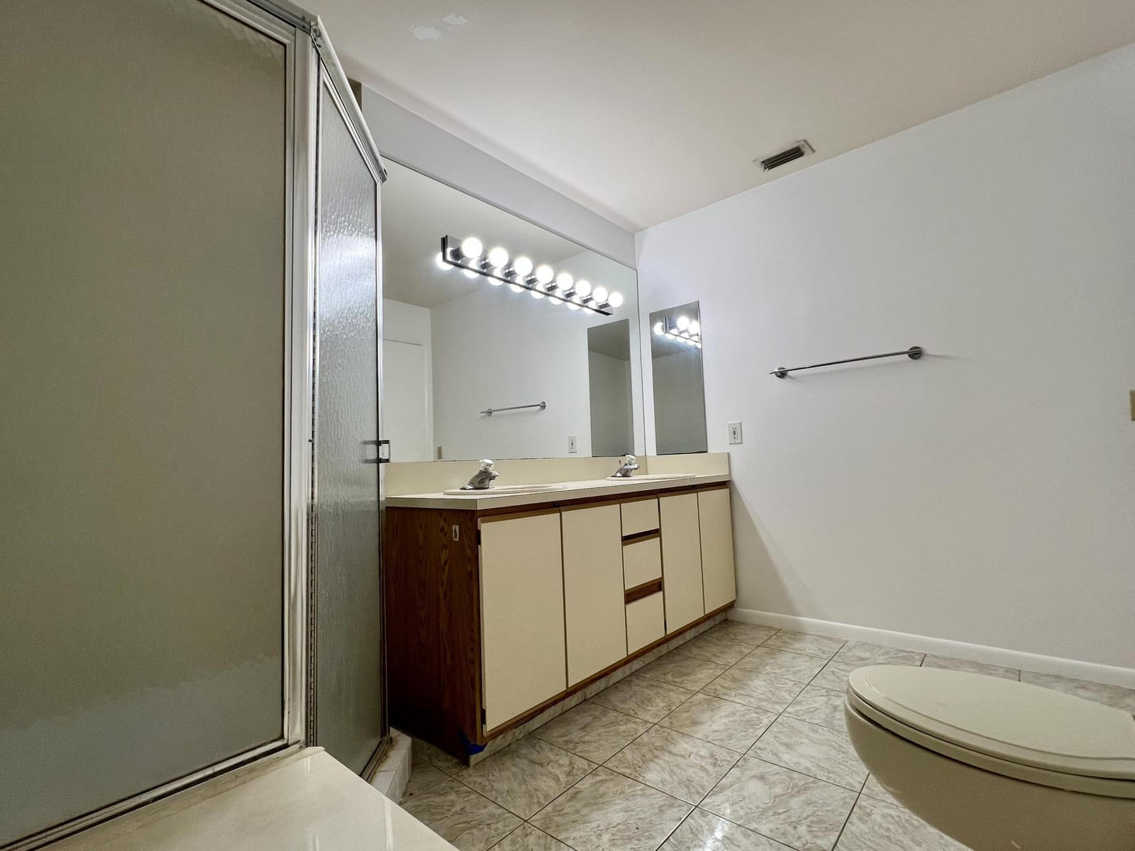 108 Half Moon Circle B3 — photo 7