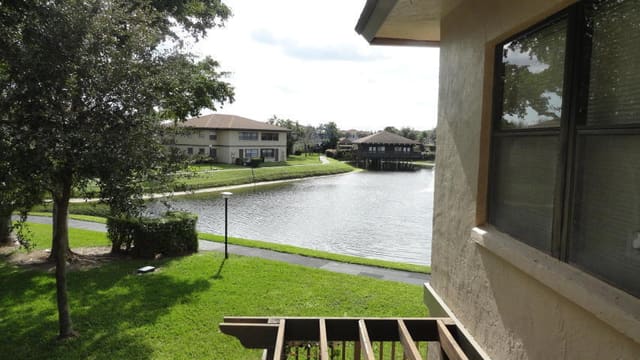 2018 SW 29th Court 6A2, Delray Beach, FL 33445