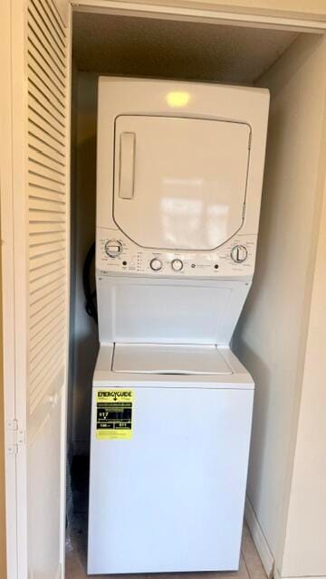 1520 SE Royal Green Circle 206 — photo 7