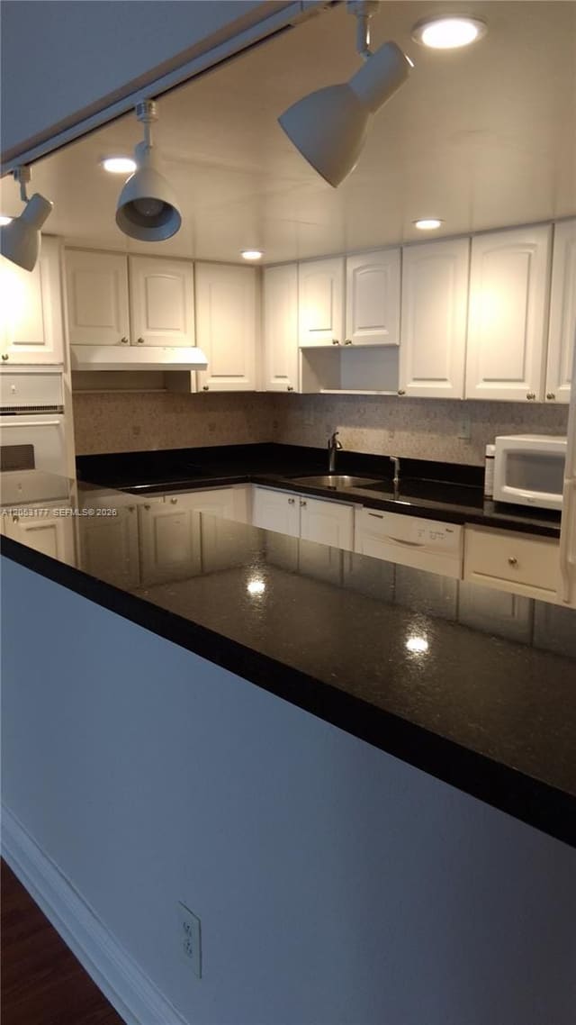 19390 Collins Avenue 1014, Sunny Isles Beach, FL 33160