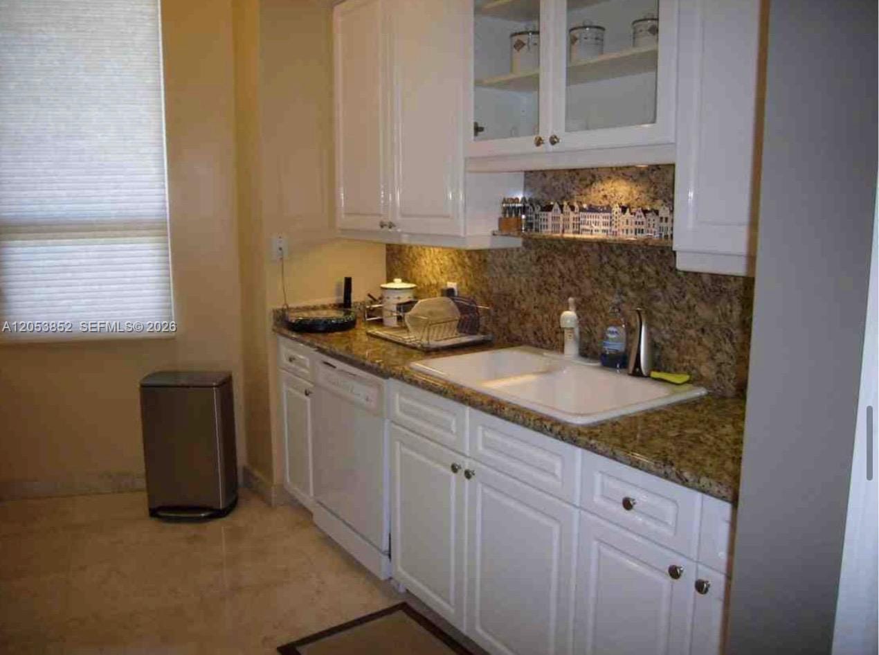 808 Brickell Key Drive 606 — photo 4