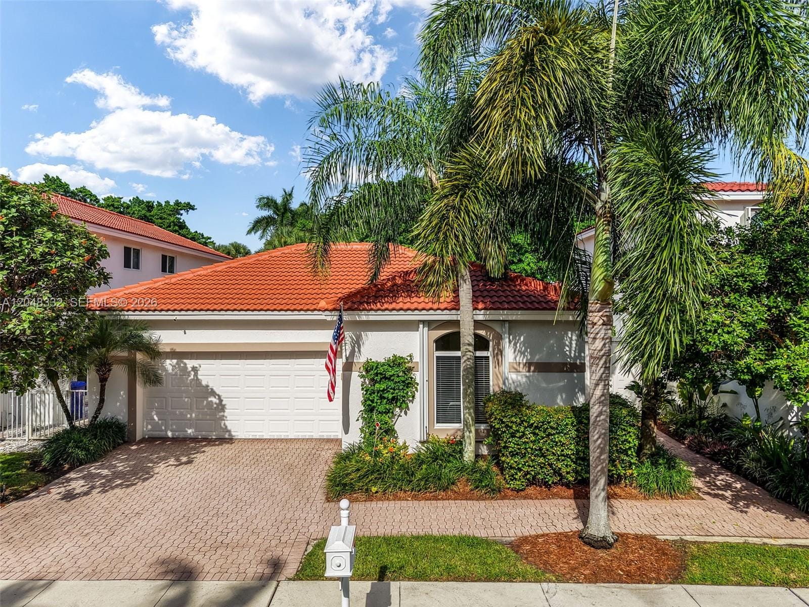 1221 E Bel Aire Drive E, Pembroke Pines, FL 33027