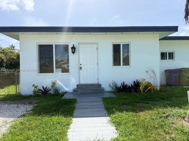 520 SW 5th Street 2, Hallandale Beach, FL 33009