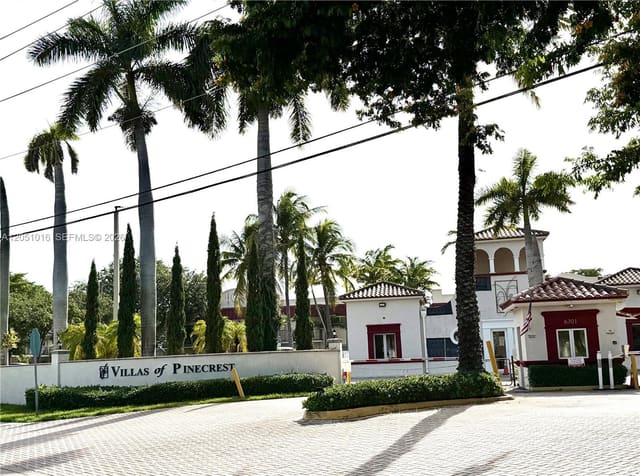 6715 N Kendall Drive 707, sold in ZIP 33156, Miami, FL