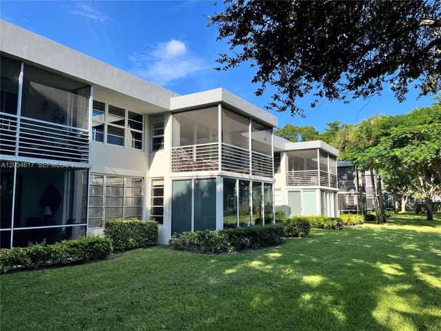 4280 Oaks Terrace 203, Palm Aire Country Club, Pompano Beach, FL