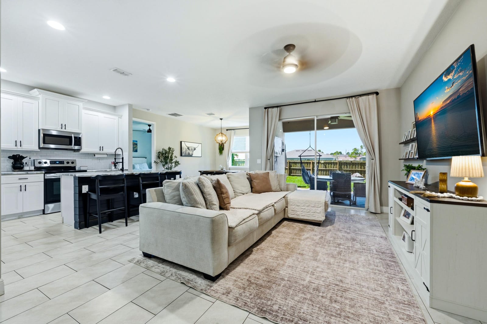 1386 SW Babcock Avenue — photo 4