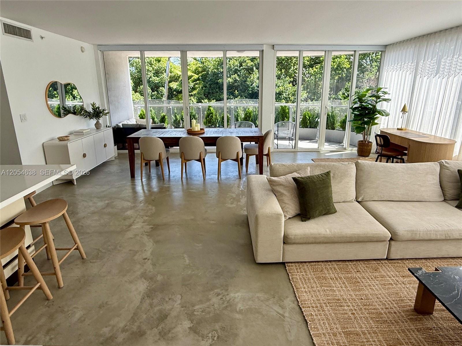 2155 Washington Court 210, Miami Beach, FL 33139 photo 1