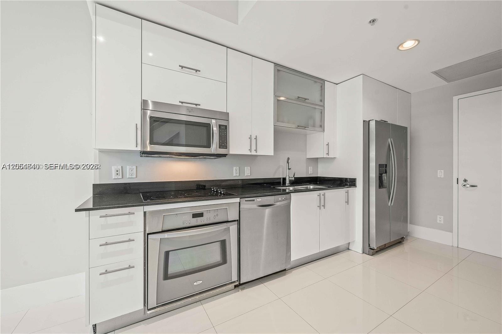 60 SW 13th Street 3618 — photo 2