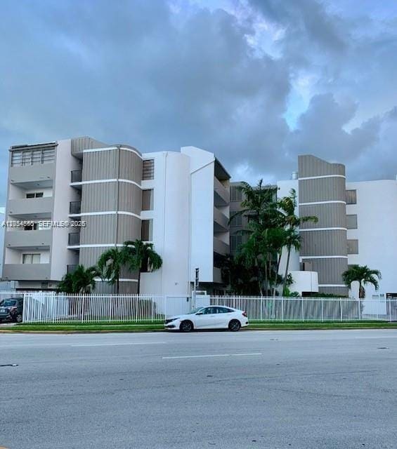 2000 Biarritz Drive 407, Normandy Place, Miami Beach, FL