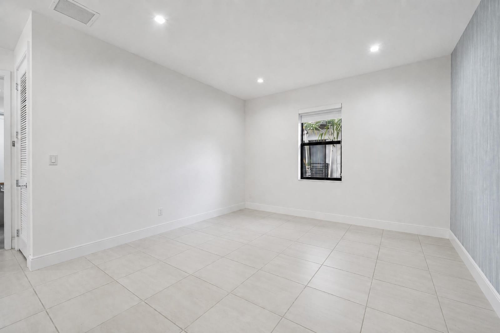 8272 NW 44th Terrace — photo 12