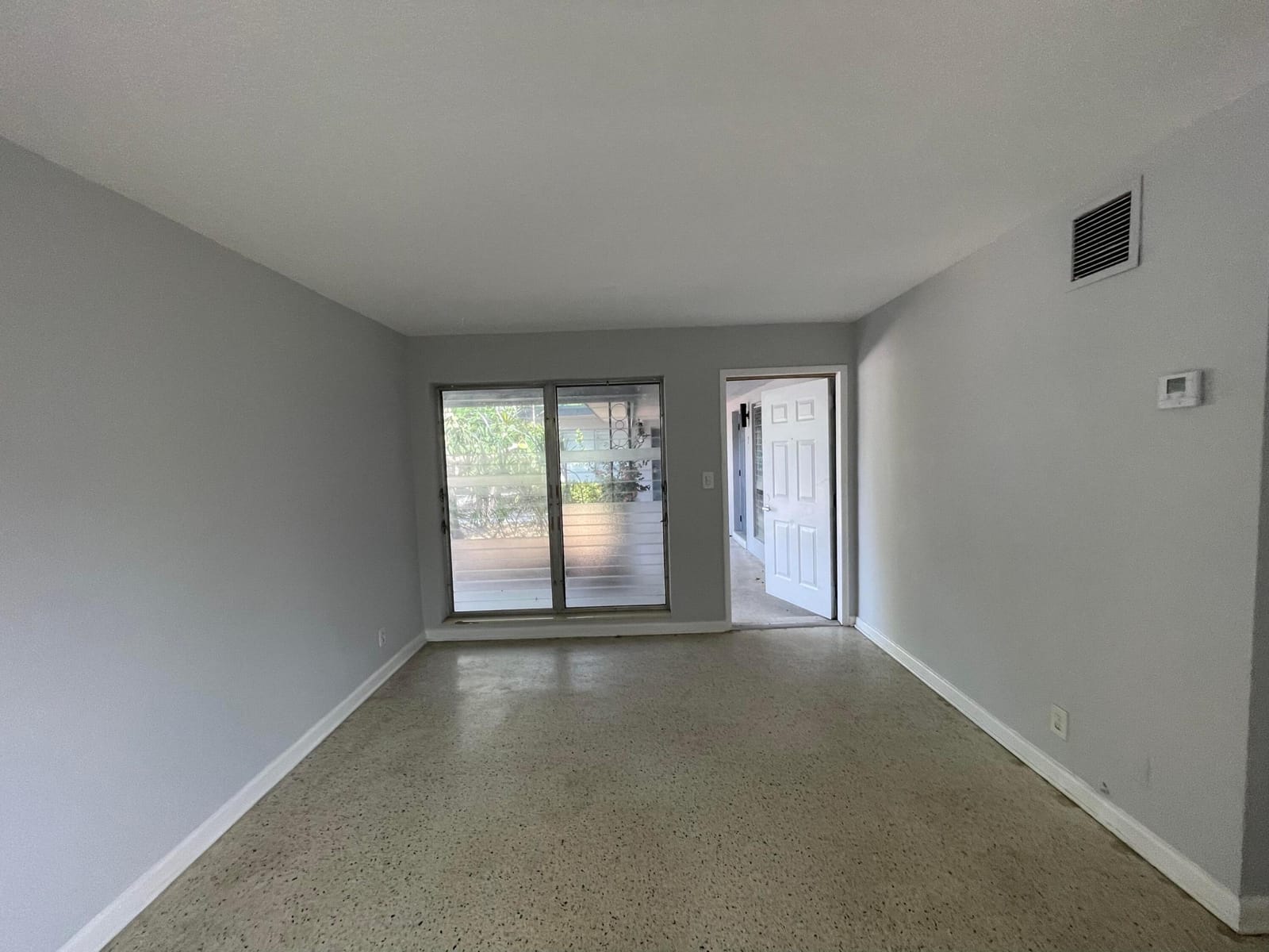1708 NE 20th Avenue 4 — photo 2