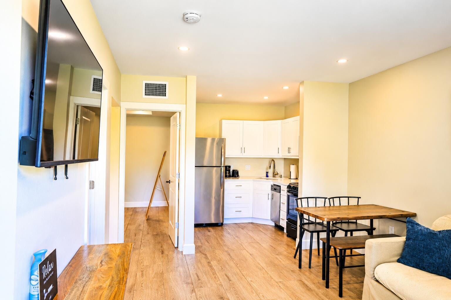 898 SE 2nd Place, Deerfield Beach, FL 33441 photo 7