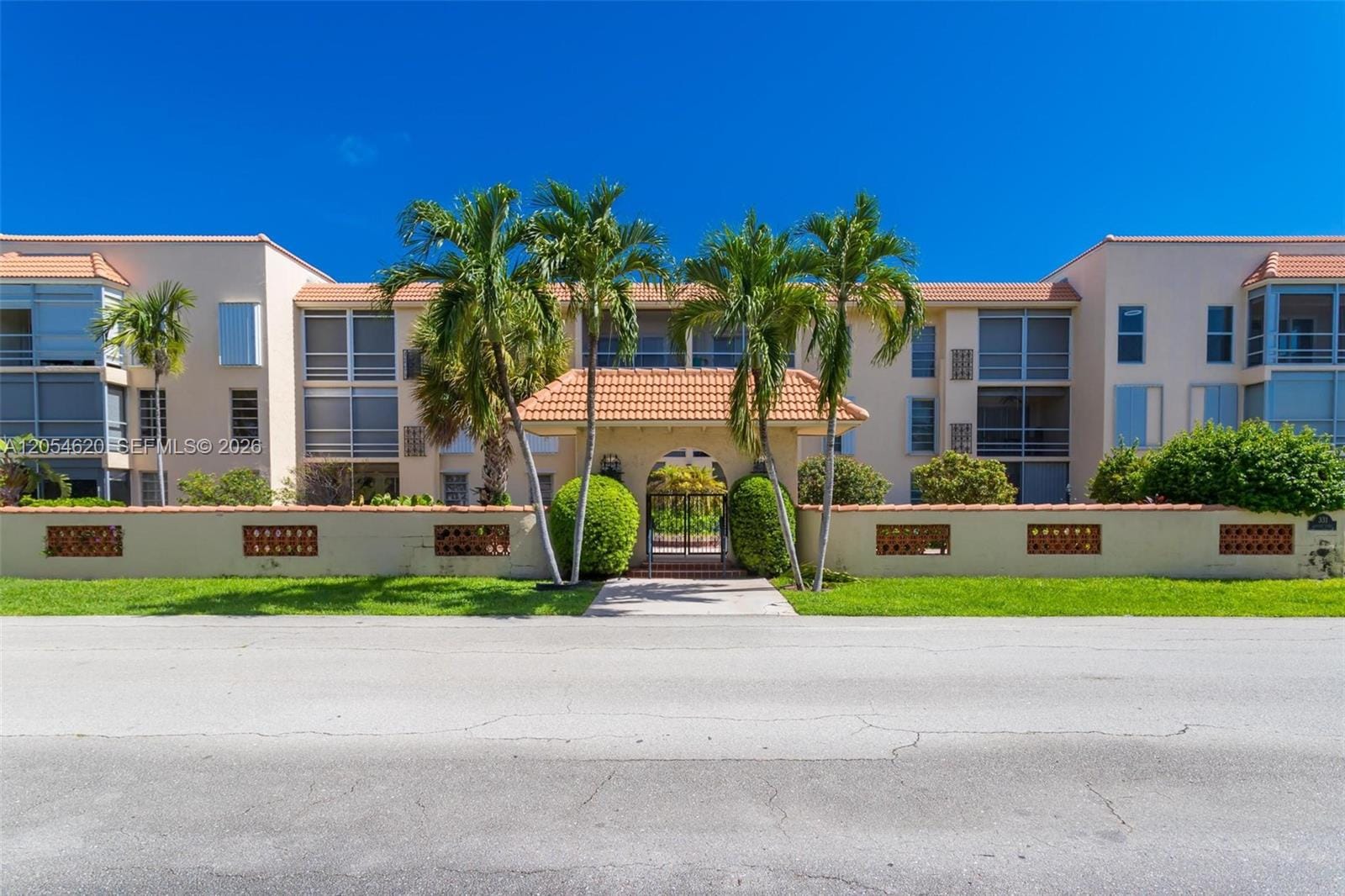 331 SW 8th Street 3F, Boca Raton, FL 33432
