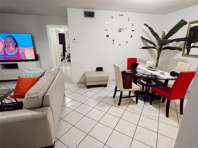 501 Blue Heron Drive 314-A, Hallandale Beach, FL 33009