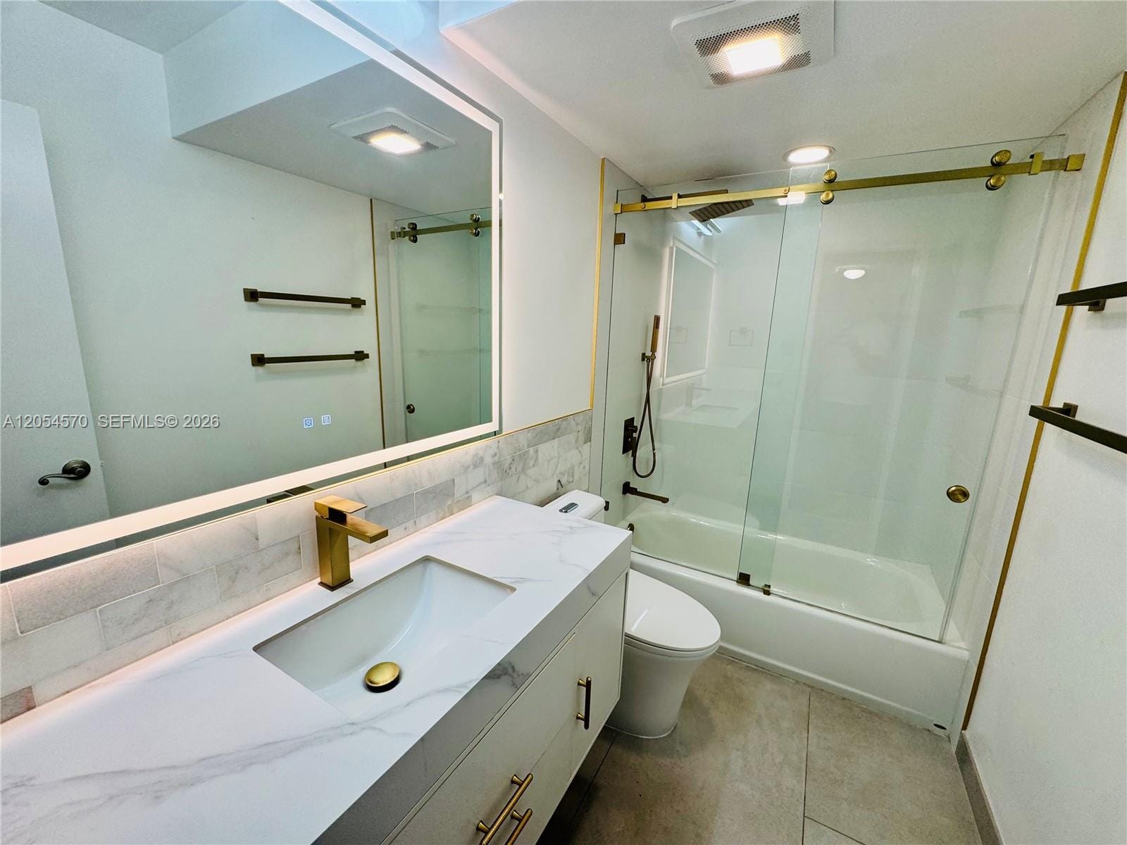420 NE 12th Avenue 502 — photo 9