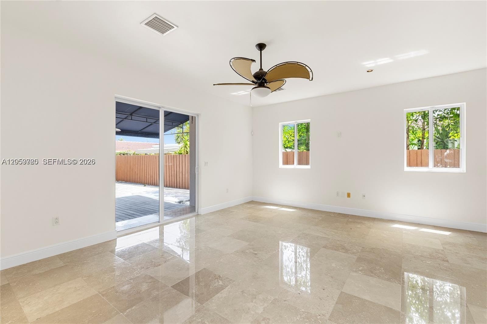 4023 SW 10th Street — photo 3