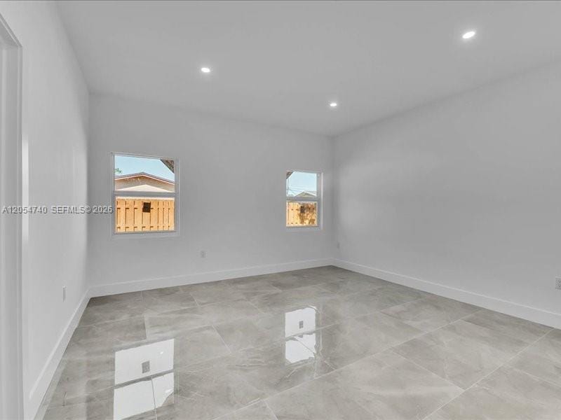 1539 SW 44th Avenue — photo 3