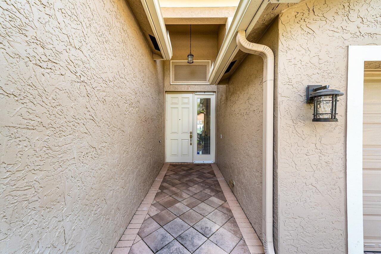 10888 Deer Park Lane — photo 4