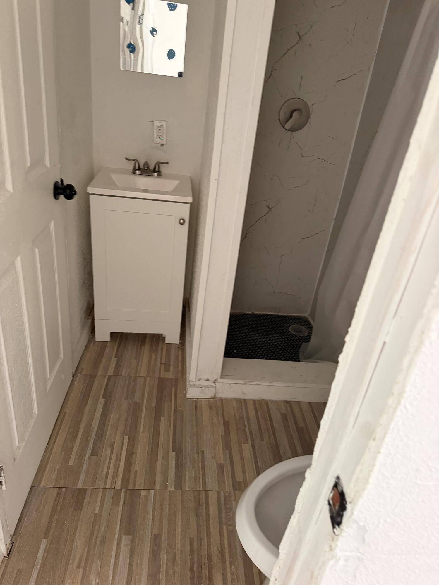 8556 BERKLEY Drive — photo 3