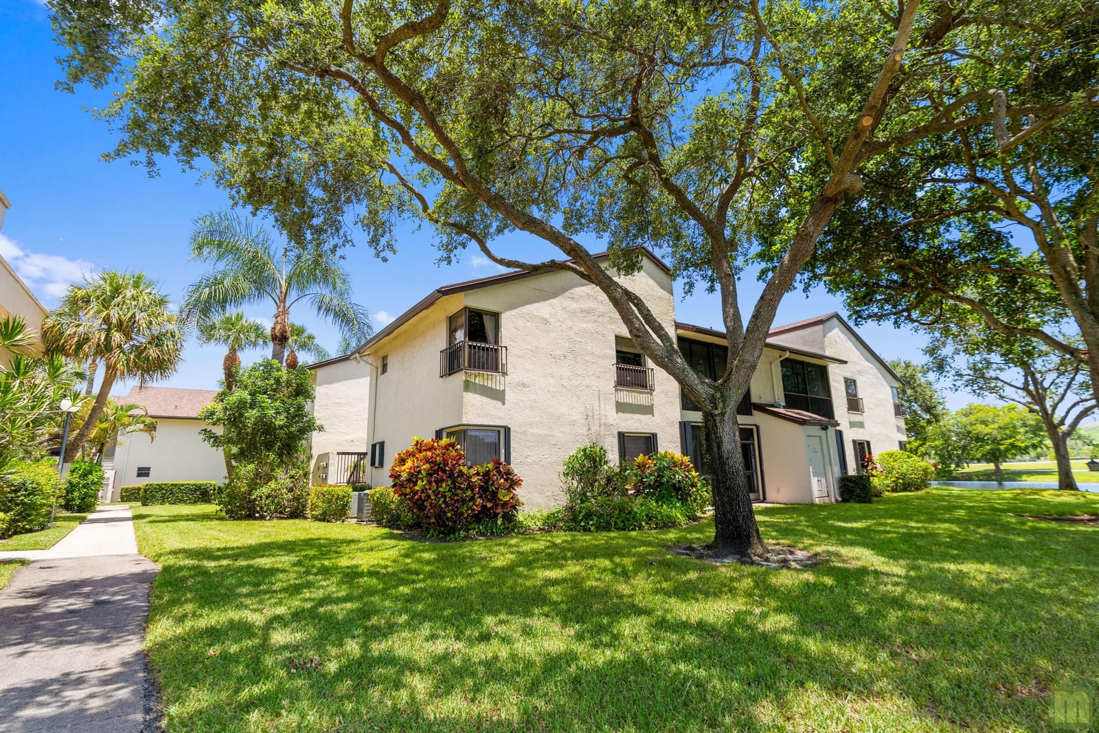2570 Carambola Circle N 1857 — photo 2