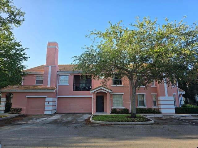 144 SW PEACOCK Boulevard 23-201, Port St. Lucie, FL 34986