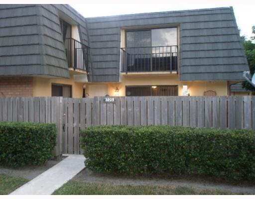 3209 32nd Way, West Palm Beach, FL 33407